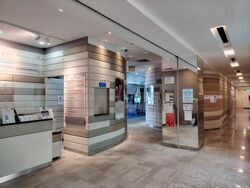 SQUARE 2 (D11), Retail #487814291